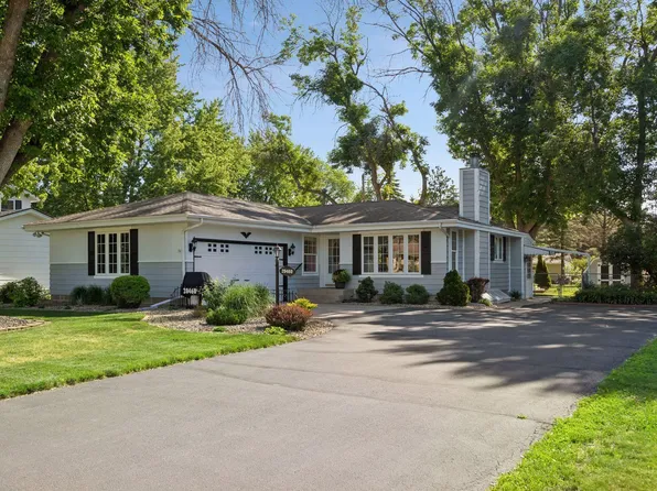 20460 Idalia Ave, Lakeville, MN 55044
