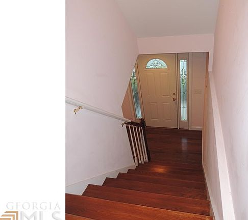 3rd image of 5690 Garden Cir