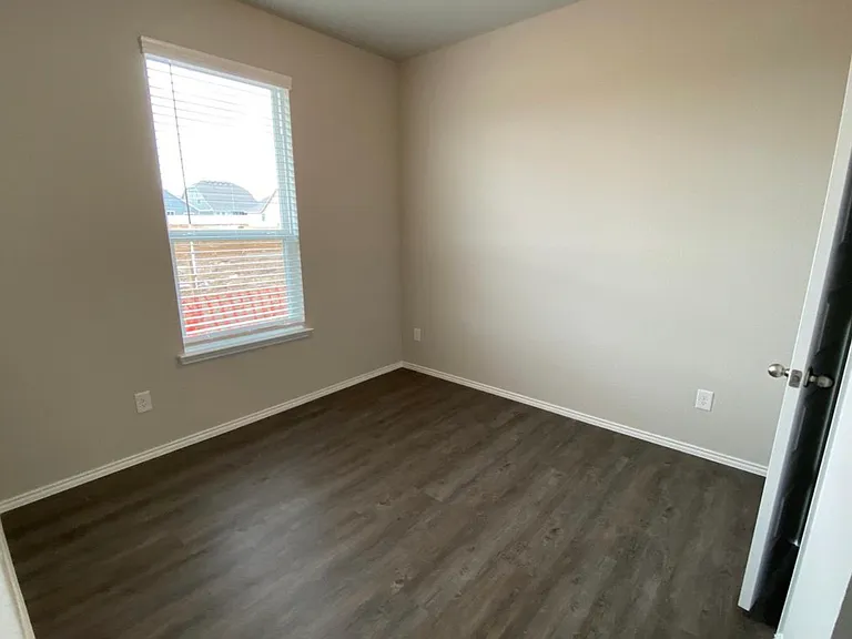 8990 Fair Oaks Dr — Photo 5