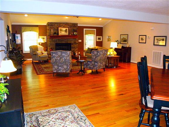 2nd image of 1718 Brentwood Dr