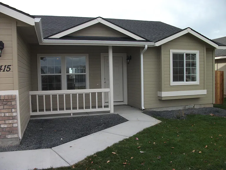 11415 Willamette Way — Photo 2