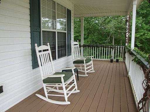 2nd image of 206 Amber Ct