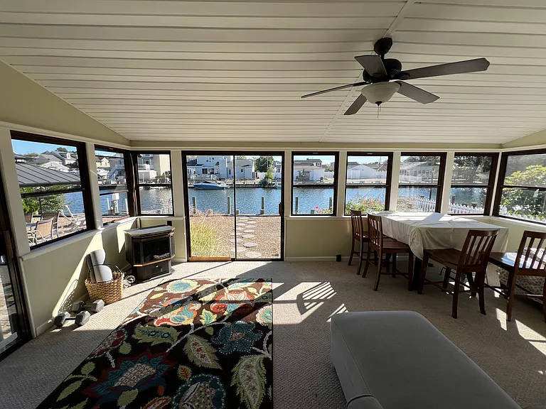 709 Bowsprit Point — Photo 1