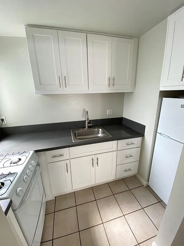 1 bed, 1.0 bath, $2,700 — Photo 4