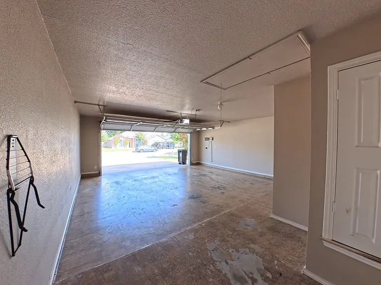 14 Burnham Dr — Photo 27