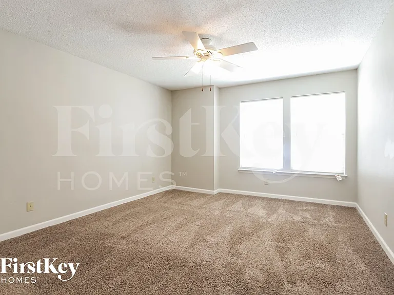 2733 Redland Ln — Photo 8
