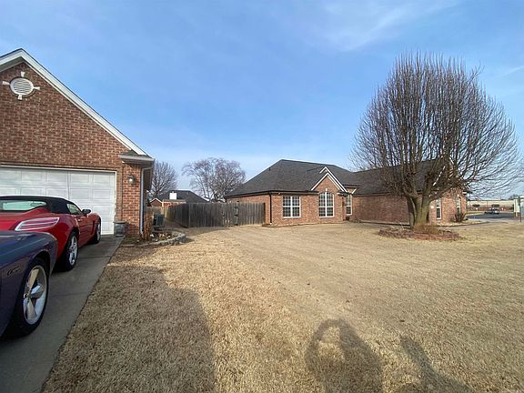 5th image of 4205 W Braymore Dr