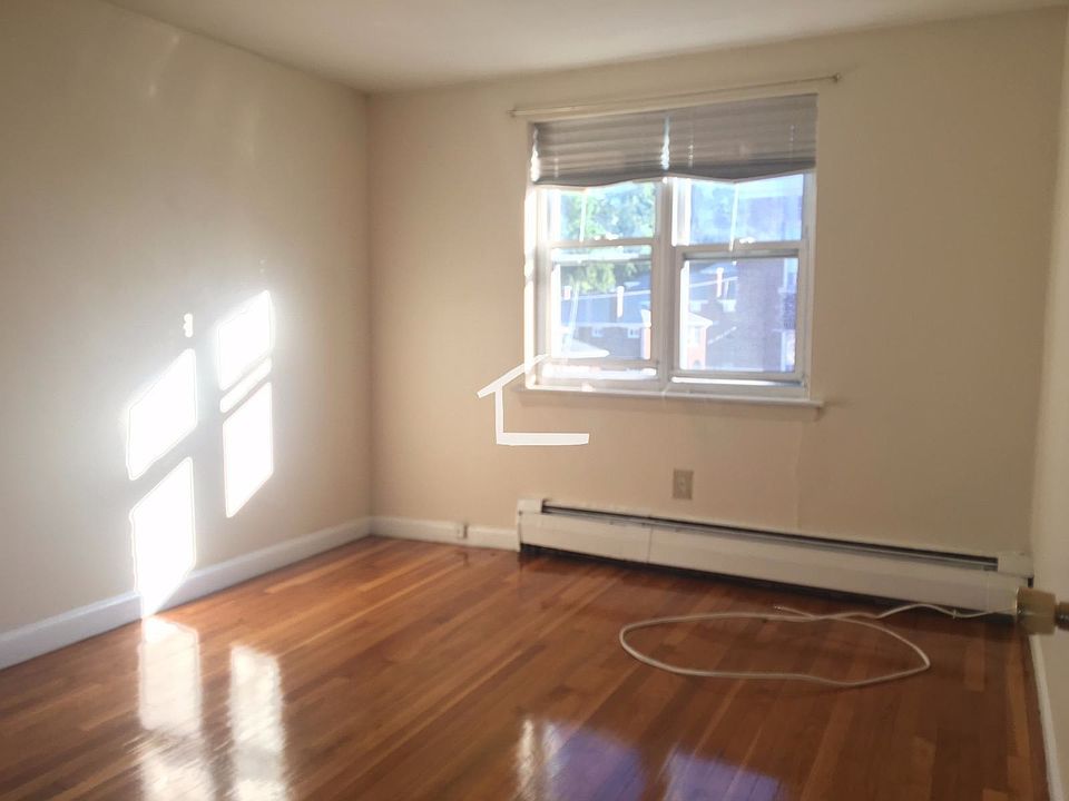 2nd image of 14 Vinal St #109E