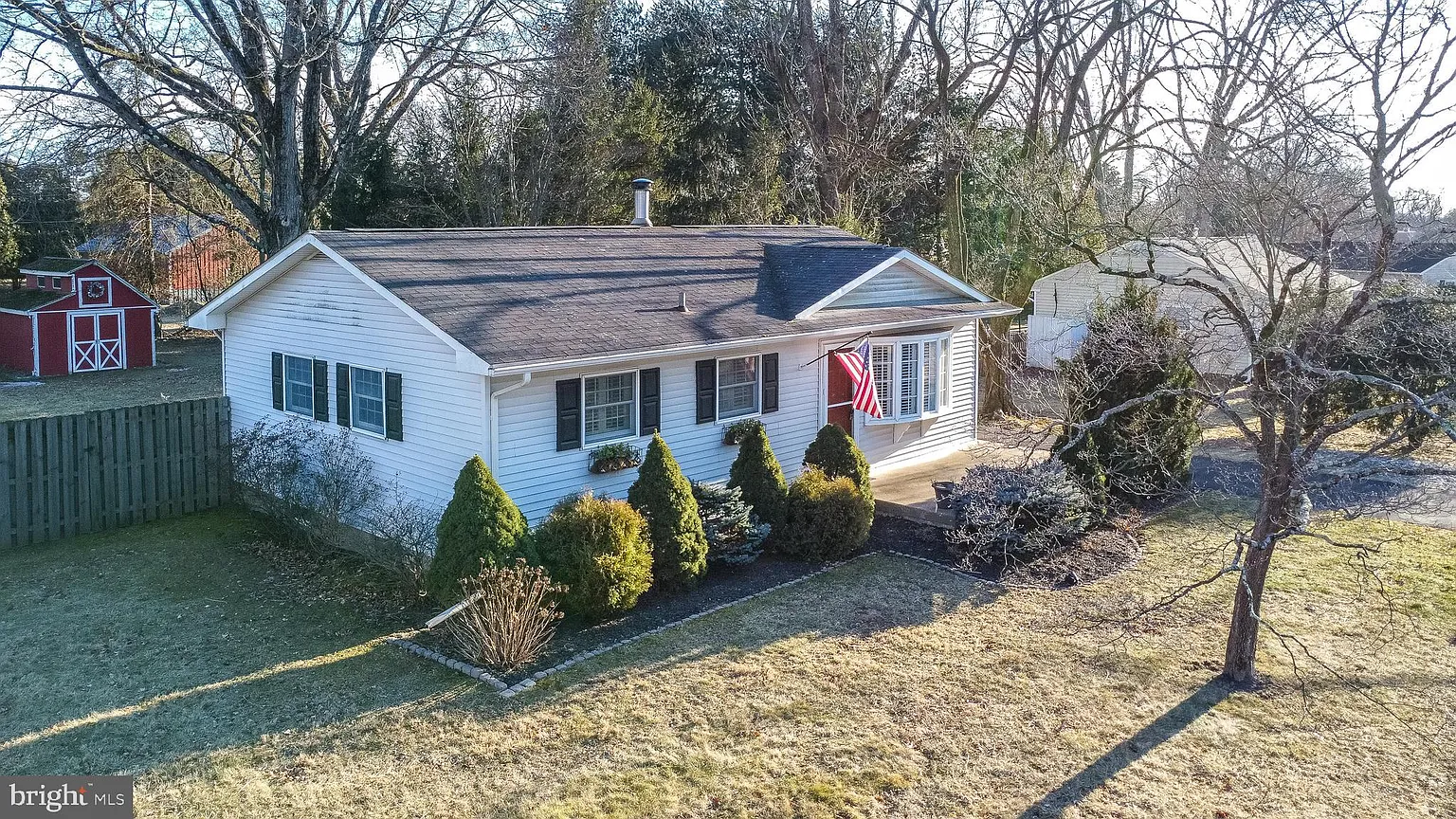 124 Maple Ln photo 1