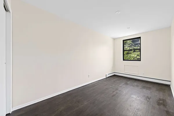 Rented by Compass | media 14