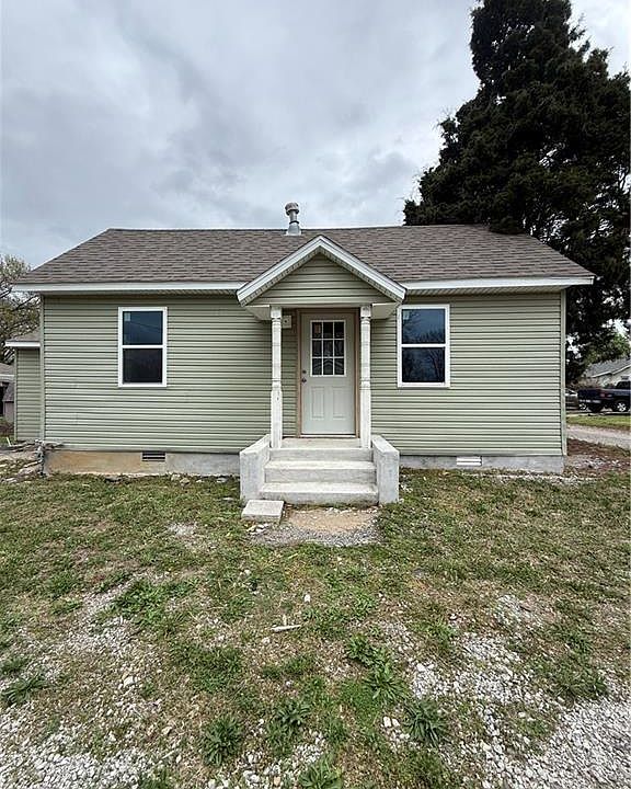 1st image of 307 S Georgia St