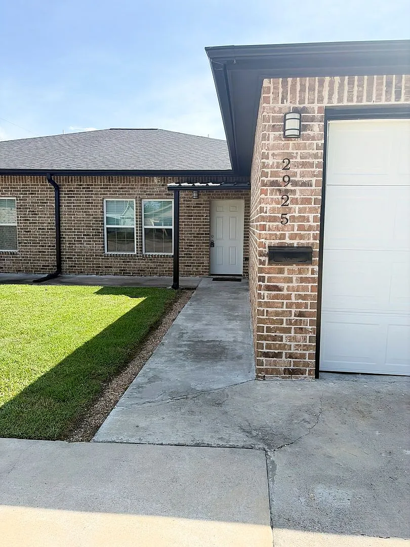 2925 Pecos St., Beaumont, TX 77702 — Photo 2