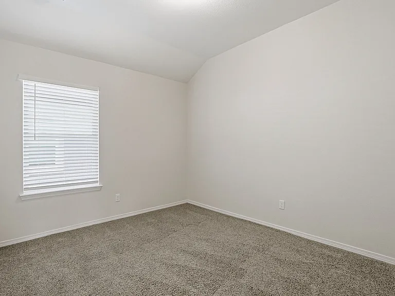 13745 Lago Vista Ave — Photo 18