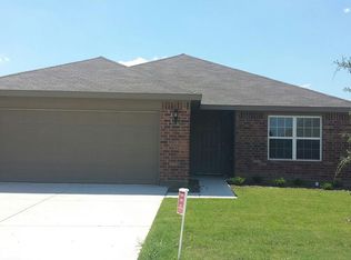 3116 Middleview Rd, Fort Worth, TX 76108