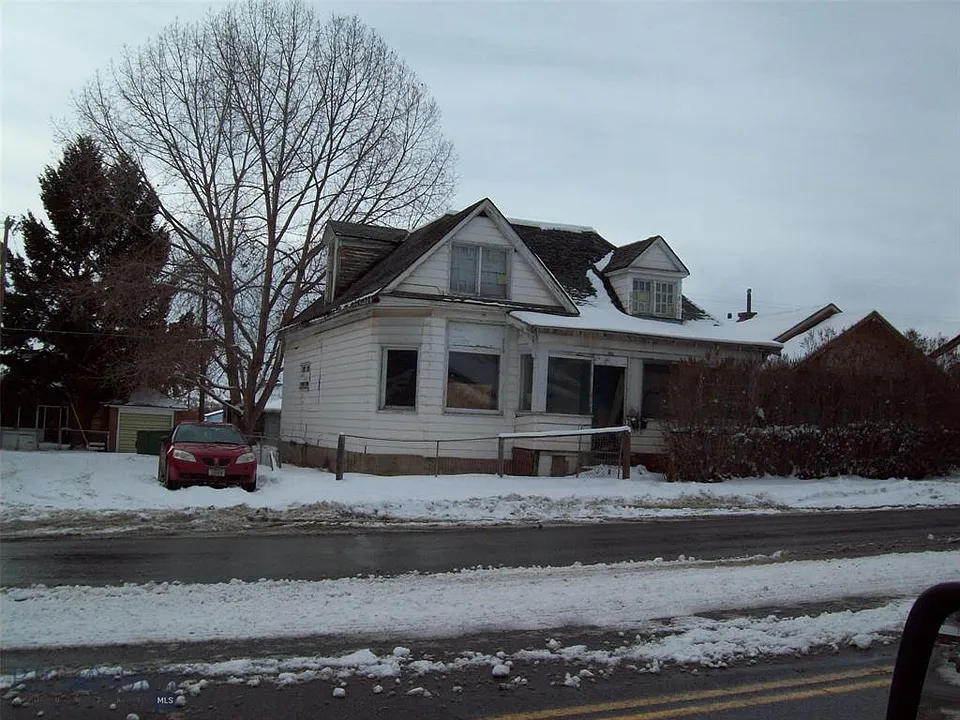 Building Photo 3