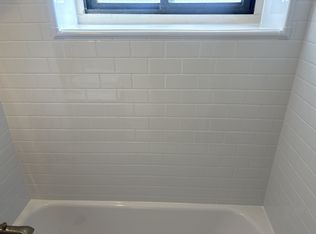 420 Park Pl APT 1F, Fort Lee, NJ 07024