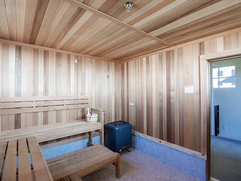 The Earl Apartments Sauna