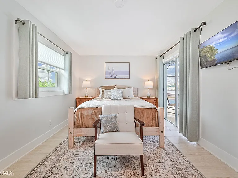 13840 Sleepy Hollow Ln — Photo 22