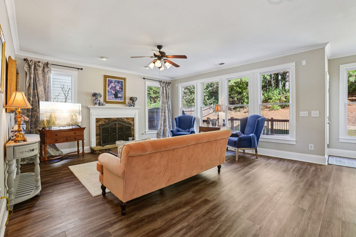 next background image