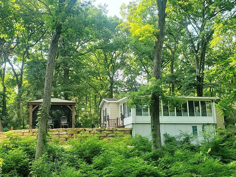 1st image of 217-218 Skyway Dr