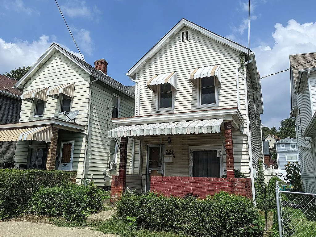 736 7th St photo 1