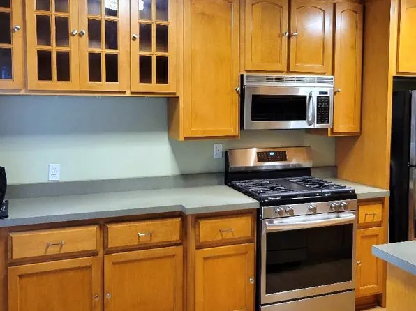 3237 15th Ave S APT 33, Minneapolis, MN 55407