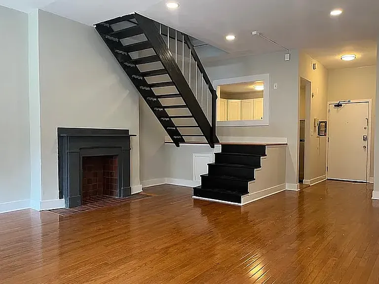 2015 Walnut St #408 — Photo 1