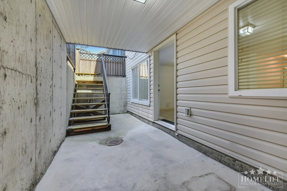 Building Photo - 6129 148th St #BASEMENT