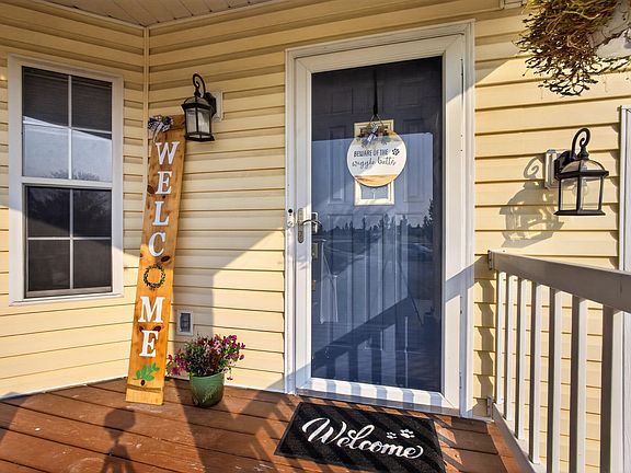 5th image of 8931 Audrain Rd #104