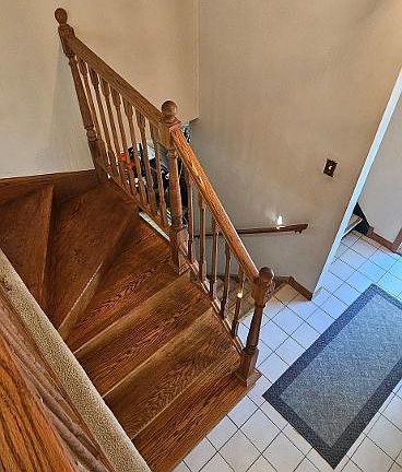 3rd image of 9142 W 147th St