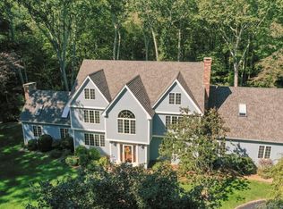 11 Wolcott Ln, Old Lyme, CT 06371