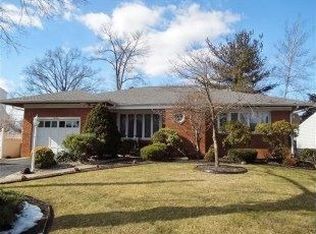 210 Palisade Rd, Linden, NJ 07036