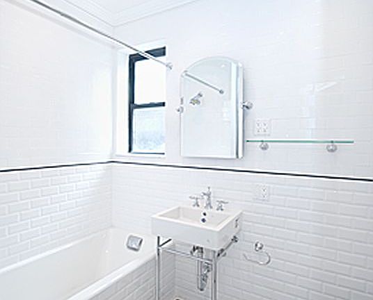 4th image of 140 W 69th St APT 82B