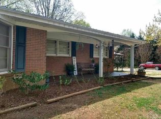 1041 Jasper Wood Rd, Hurt, VA 24563