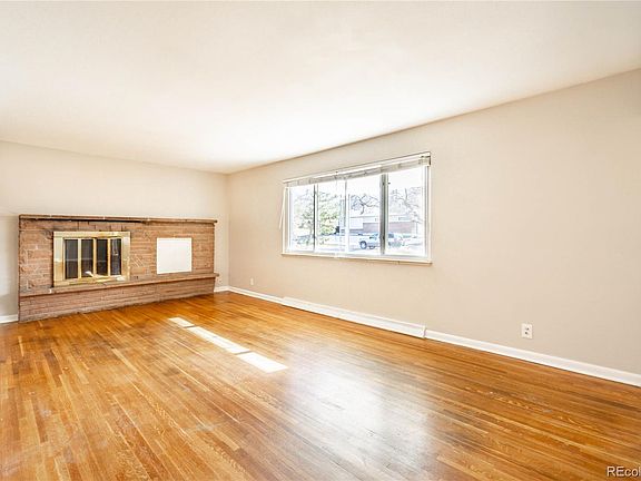 4th image of 39 W Fair Ave