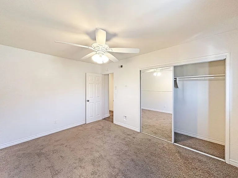 6212 Potomac St — Photo 12