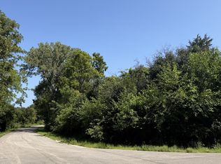 S Maplewood Dr, Wonder lake, IL 60097
