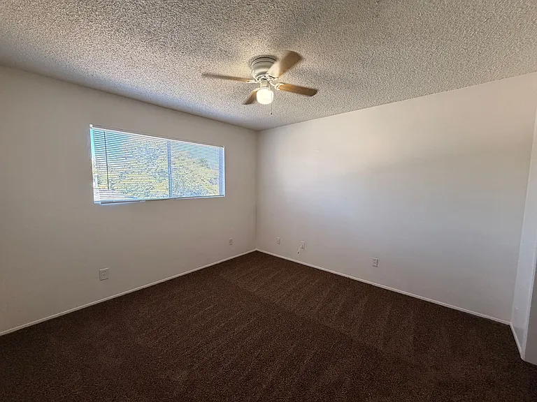 1802 Cherry St — Photo 5
