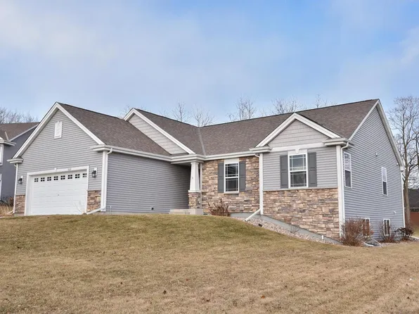 2315 Rustic Woods COURT, Waukesha, WI 53188
