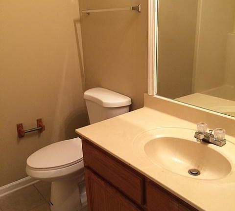 5th image of 2582 S Avalon Dr