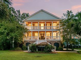 2296 Middlesex St, Mount Pleasant, SC 29466