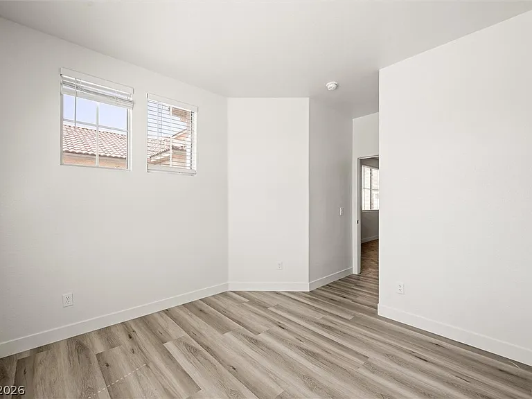 5618 Indian Springs St — Photo 32
