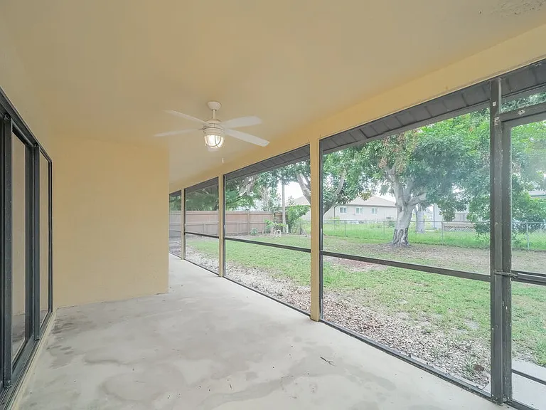 817 SW 9th Ave — Photo 8