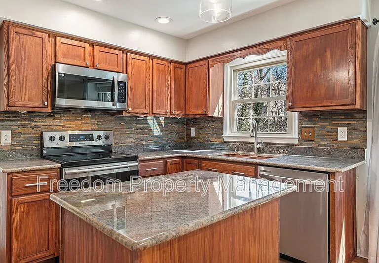 8412 Golden Aspen Ct — Photo 14