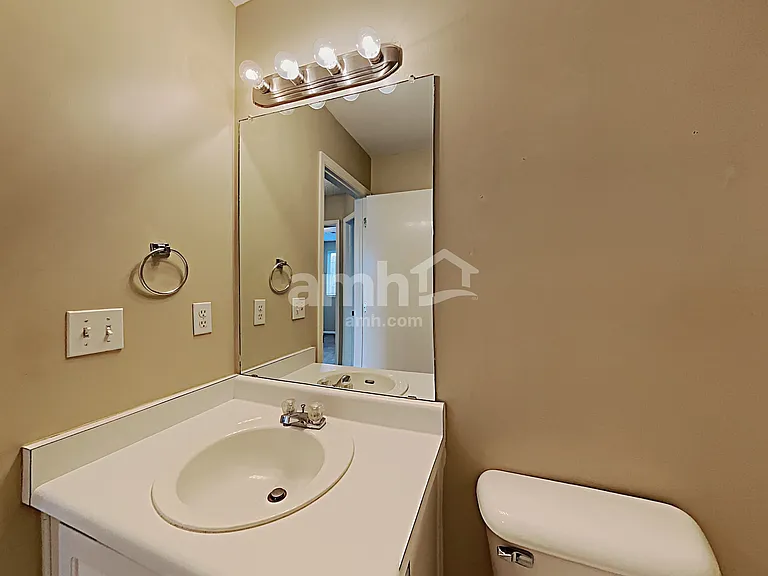 9595 Canberra Dr — Photo 9