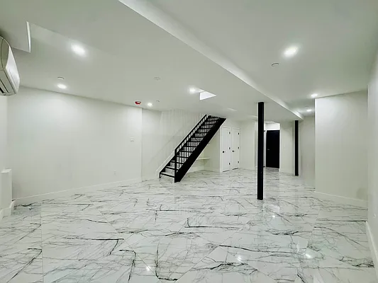 Rented by Native Real Estate LLC | media 15