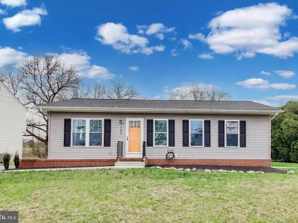 11431 Rosedale Ln, Beltsville, MD 20705