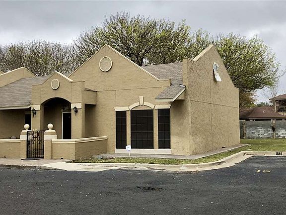 2nd image of 601 Saint James Dr APT 15