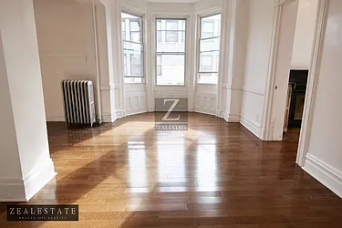 Rented by ZealEstate Group Inc
