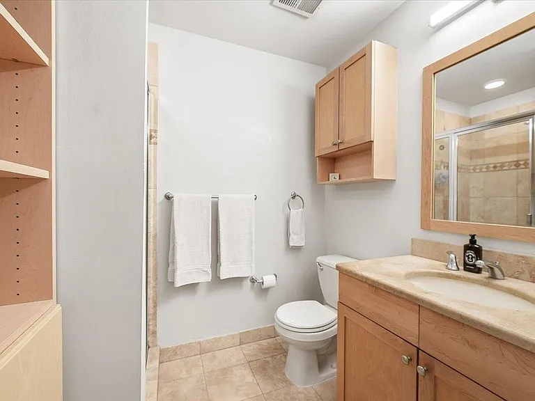 904 Jefferson St #2I — Photo 21